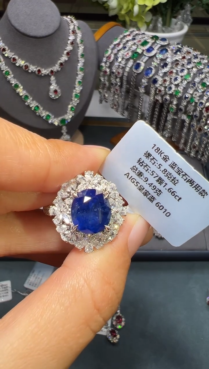 【闪购商品】蓝宝石戒指18K金镶嵌     