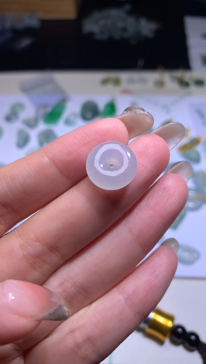 未镶嵌定制翡翠毛货