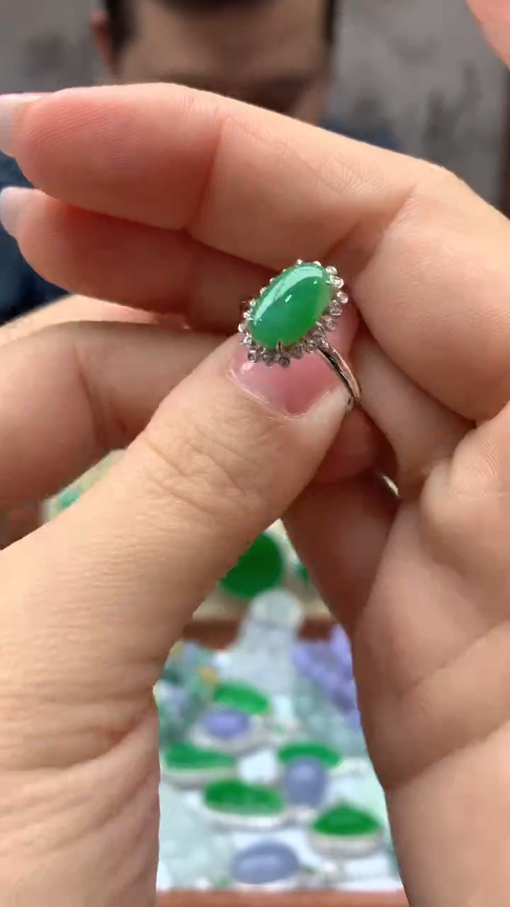 【闪购商品】翡翠戒指18K金镶嵌160-天然翡翠