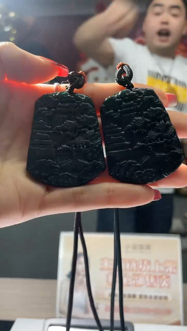 【闪购商品】定制翡翠未镶嵌不退不换随机发CMH1件-A