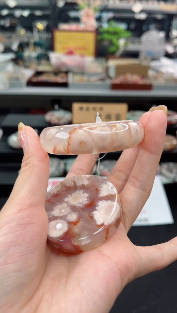 【闪购商品】石英质玉手镯未镶嵌50圈口（赠品镯心）3507280