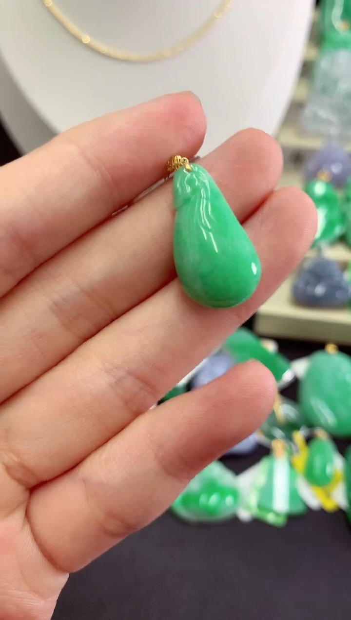 翡翠未镶嵌吊坠(不含链)挂件