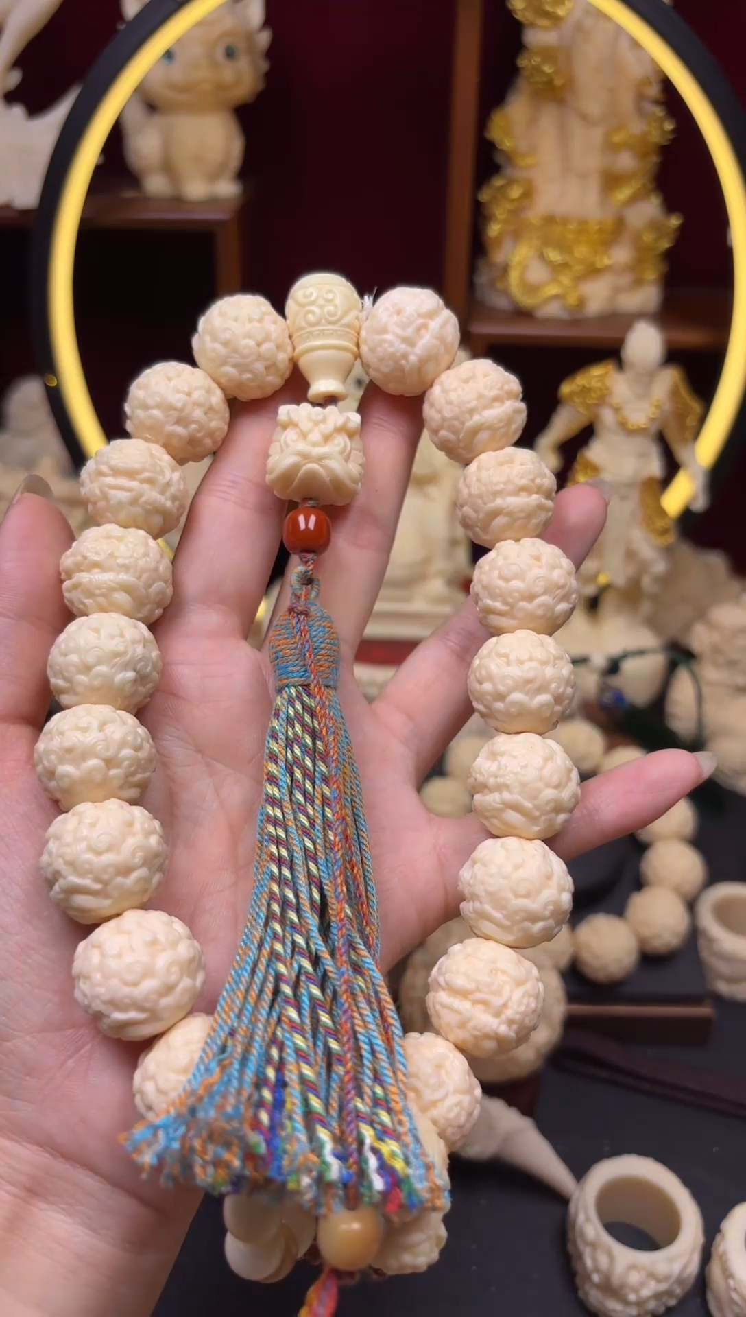 霸王  貔貅  手持   