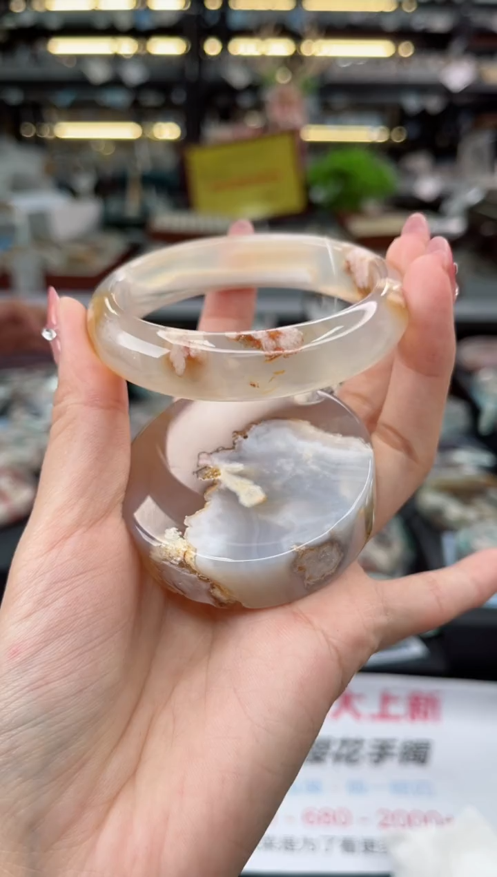 【闪购商品】石英质玉手镯未镶嵌57圈口（赠品镯心）3572299