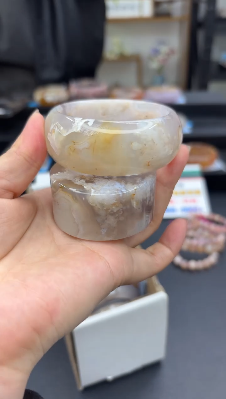 【闪购商品】石英质玉手镯未镶嵌C825(54圈赠送镯心)