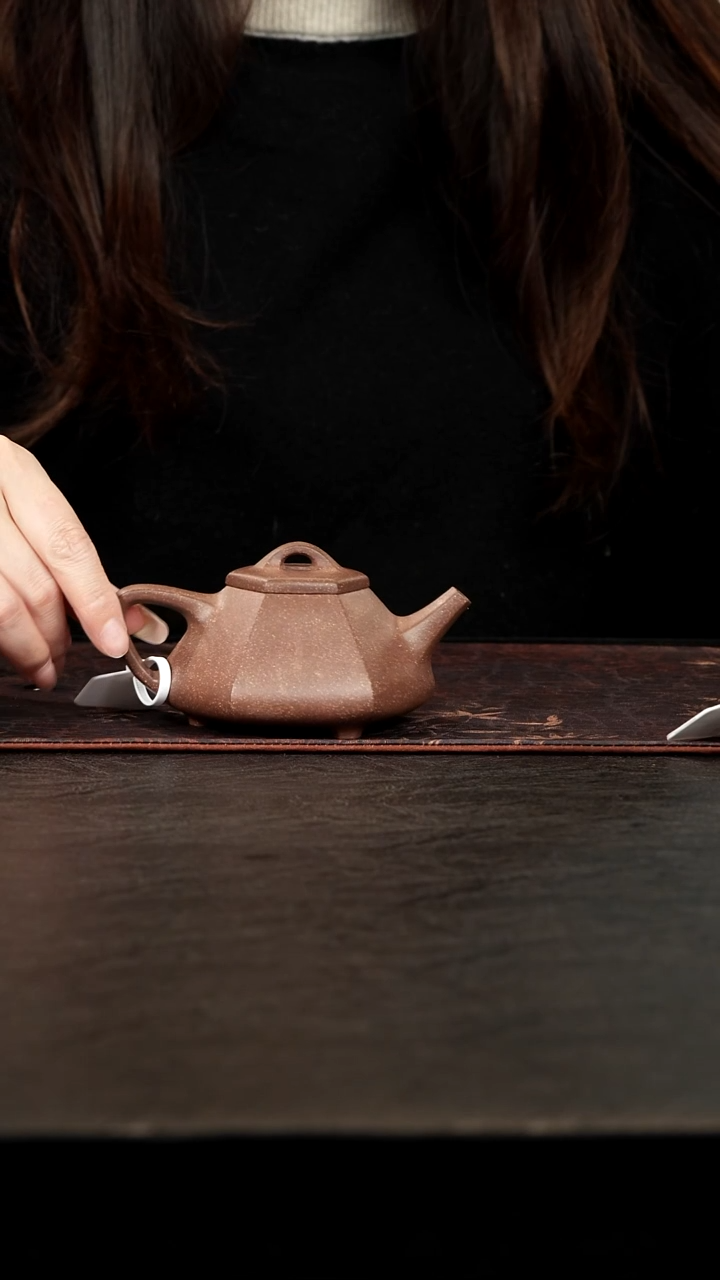 茶壶紫砂满天星六方子冶石瓢光素150cc