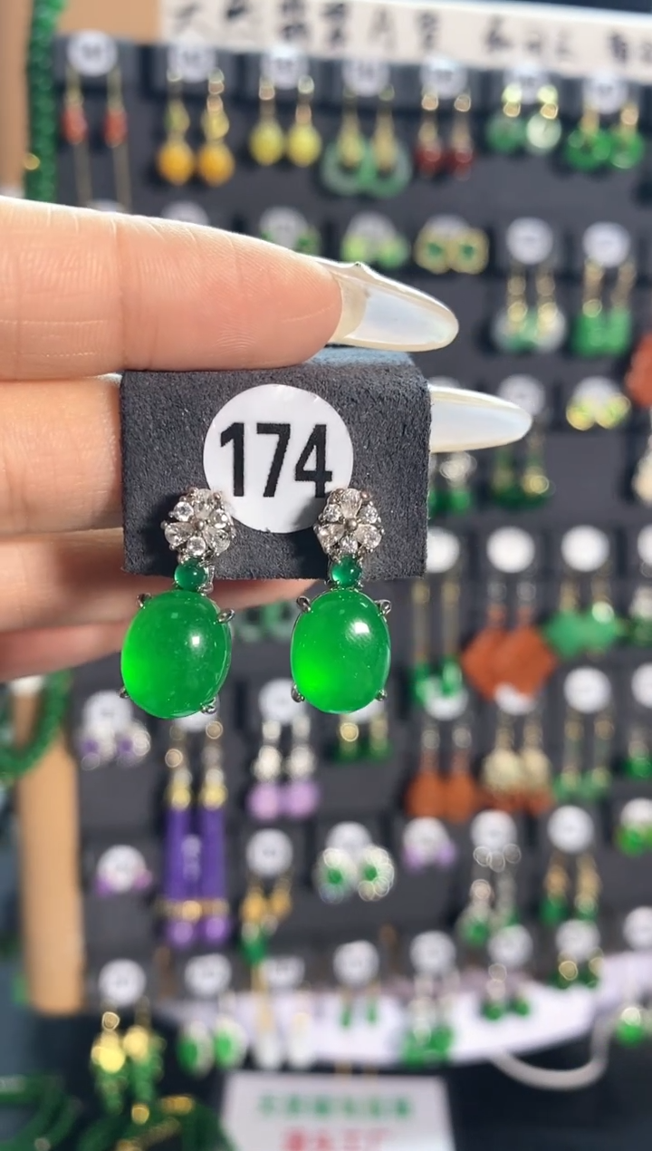 【闪购商品】翡翠耳饰银S925镶嵌174....