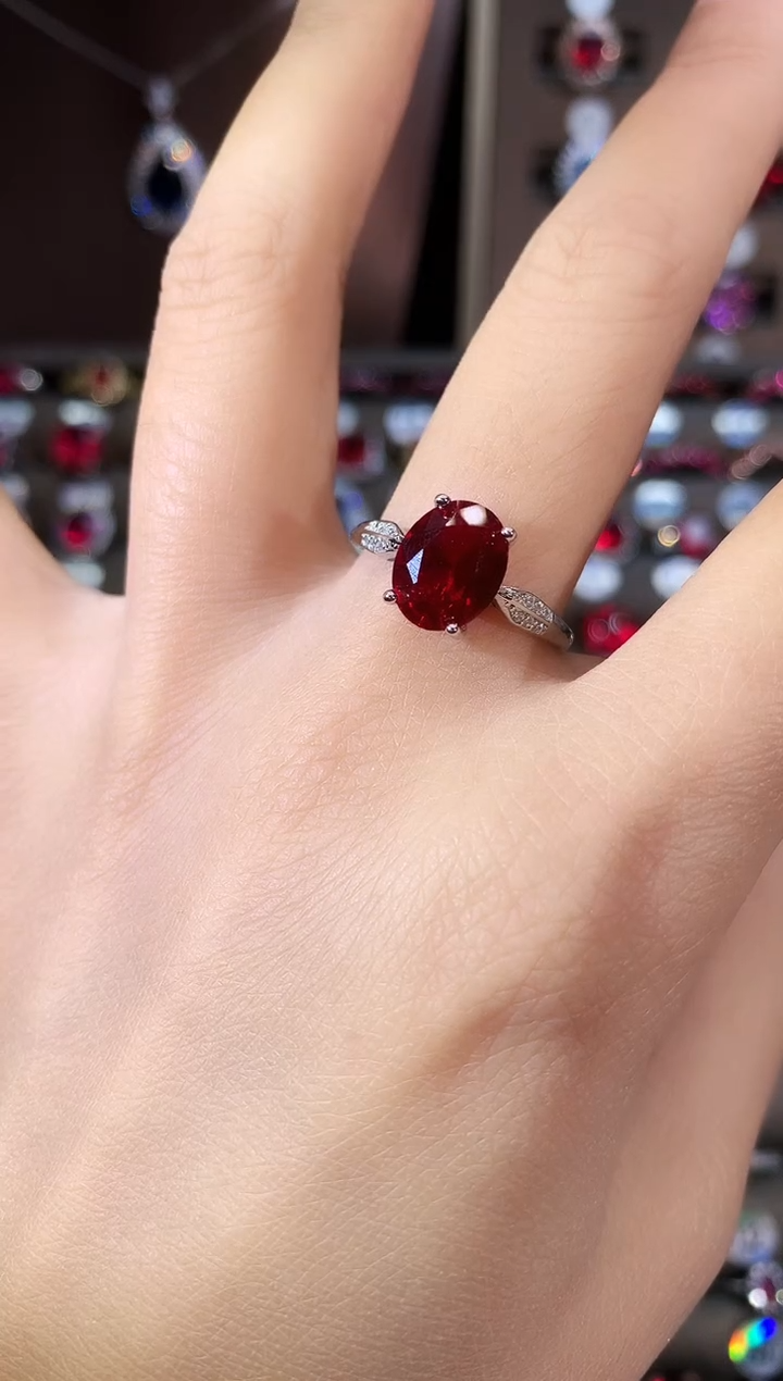 银S925镶嵌戒指红宝石810酒红银色