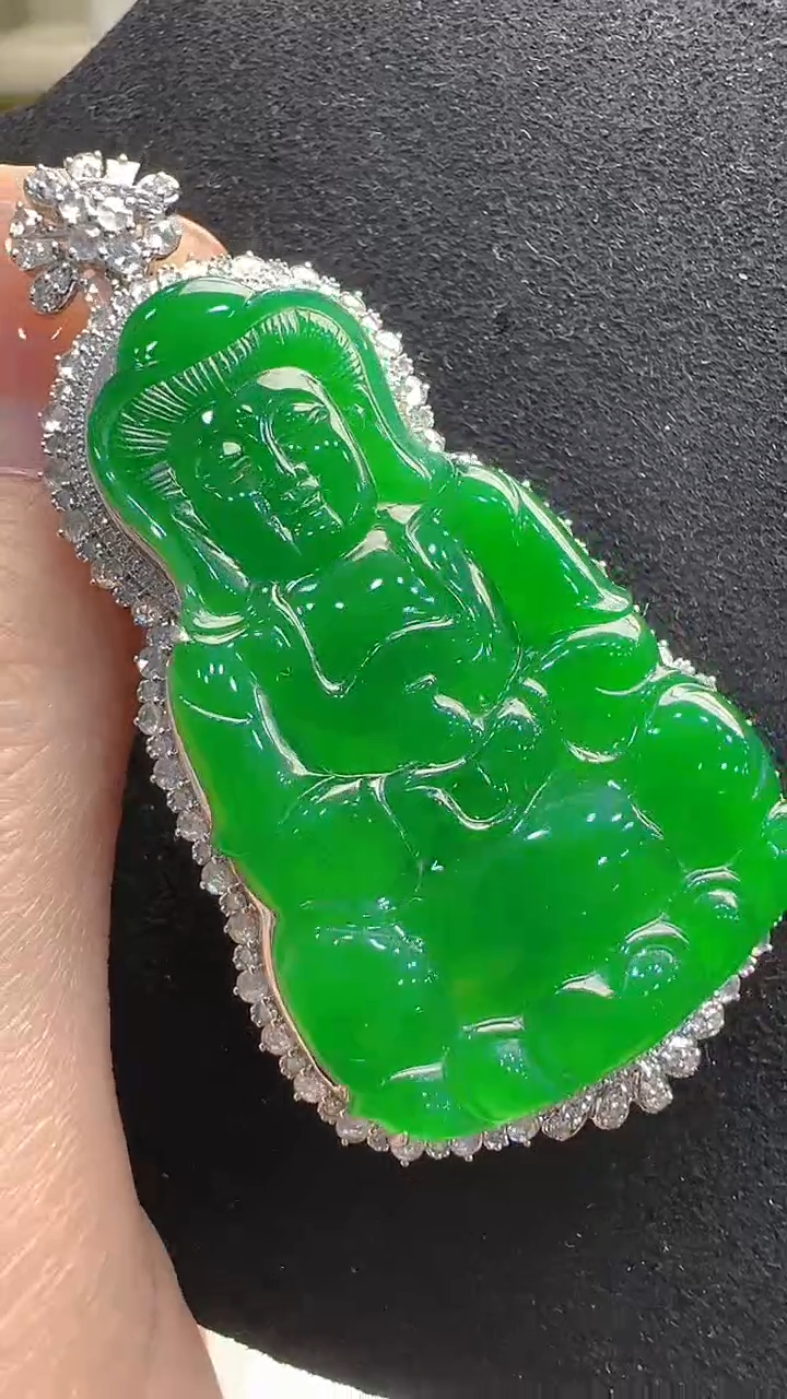 【闪购商品】翡翠吊坠(不含链)18K金镶嵌多样性发货拍一发一