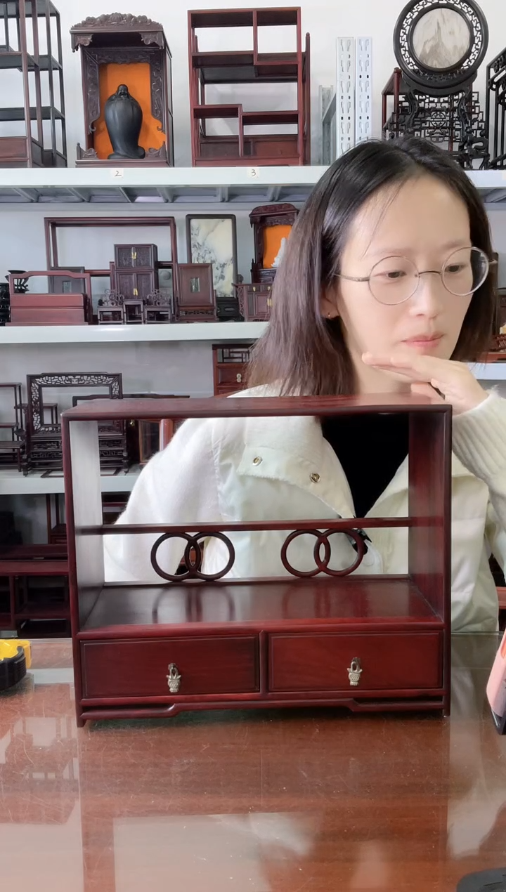 红酸枝木类剃*巴里黄檀多宝架31*13*26   200