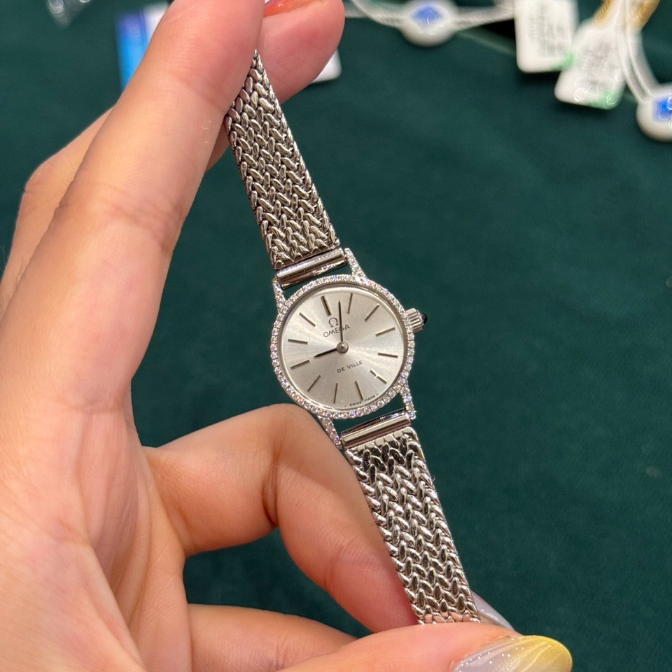 95新 Omega/欧米茄 手动机械表后钻20mm/公价32999/w12213