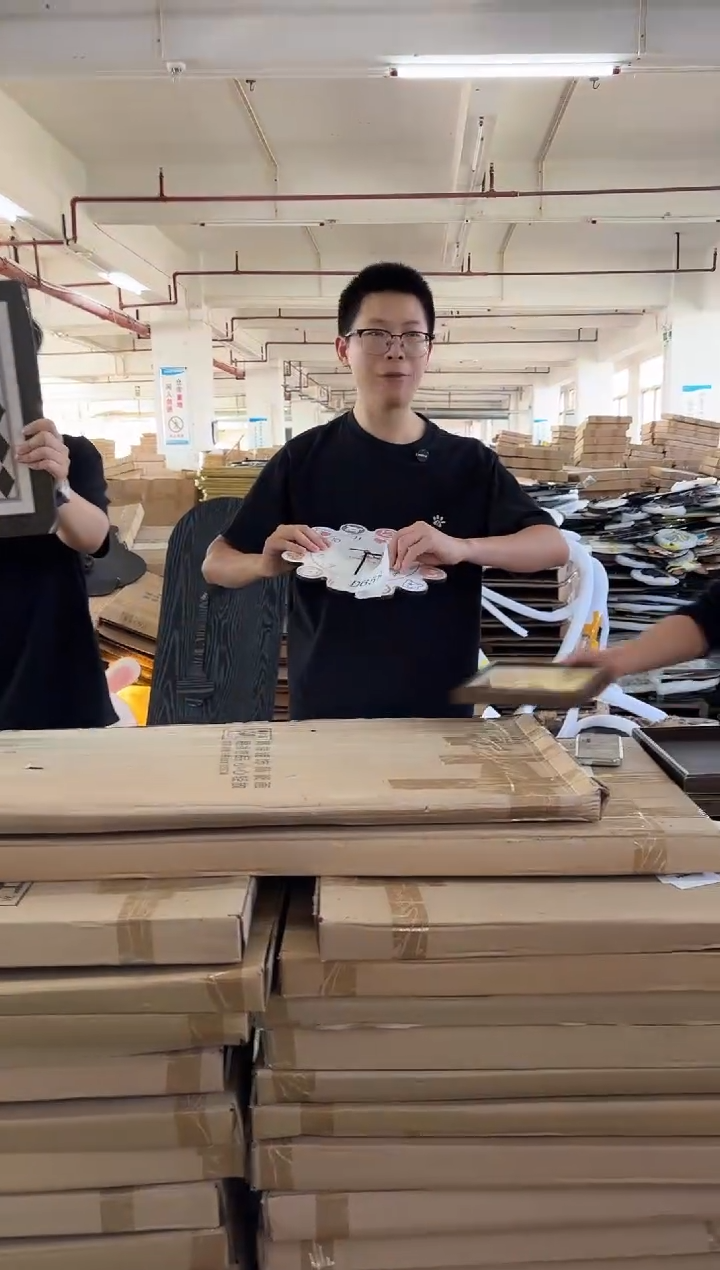 横款孤品果果微瑕闪购D658