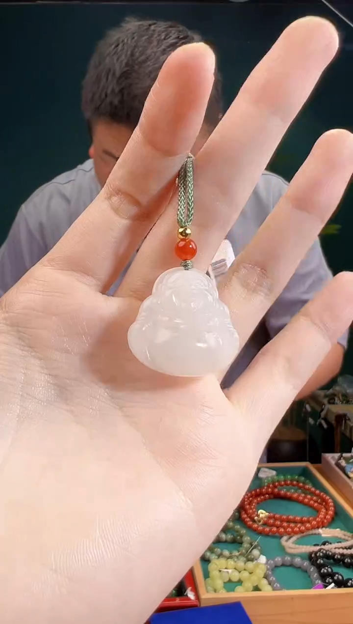 颈饰未镶嵌和田玉一物一证 拍一单发一个