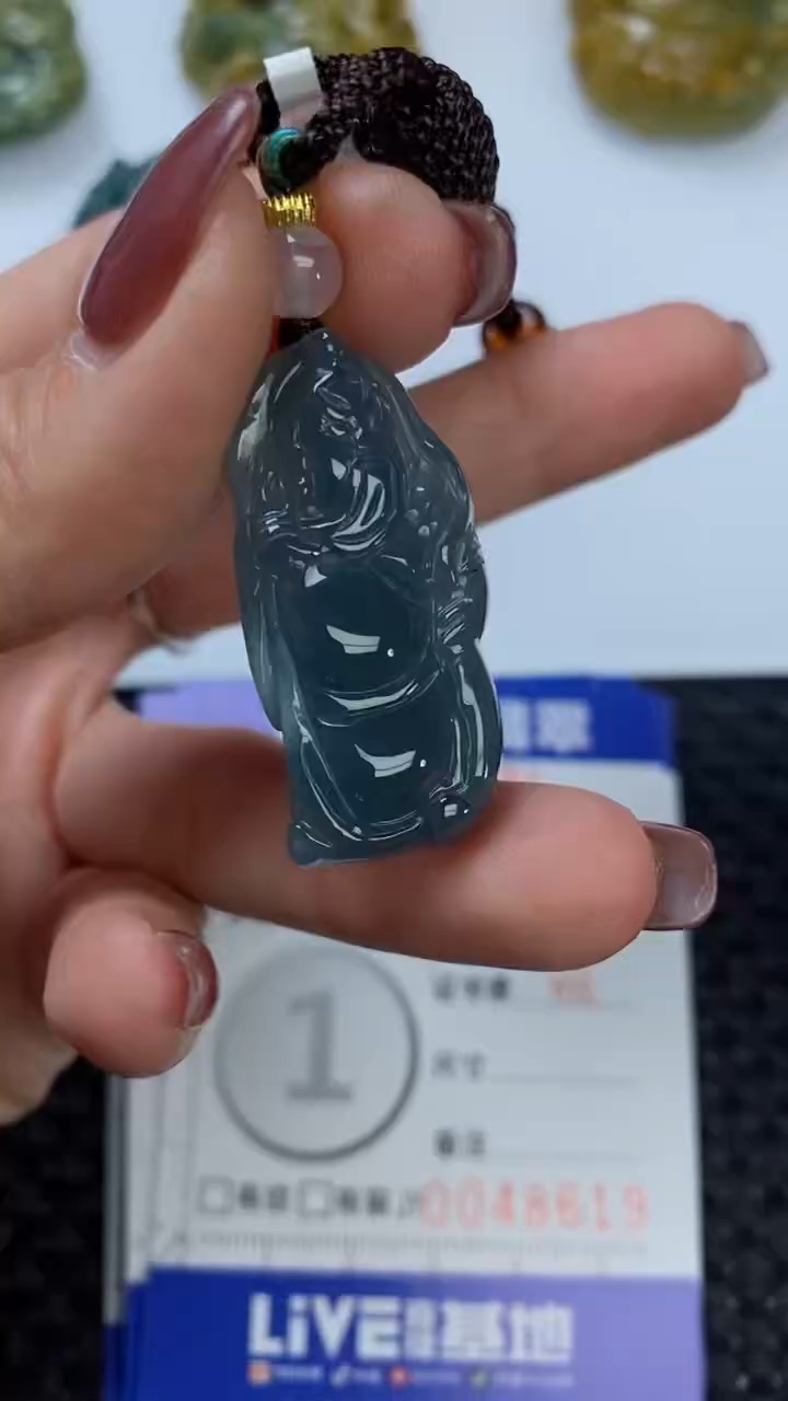 【闪购商品】翡翠颈饰未镶嵌11111111111111111