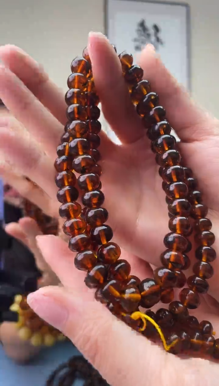琥珀未镶嵌珠宝奇石T9+抚顺琥珀假一罚十，多样性发一件