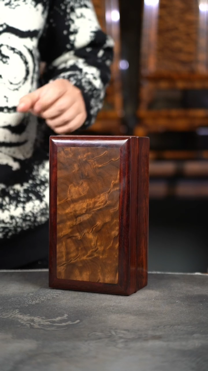 【闪购商品】檀香紫檀（小叶紫檀）木雕606号紫包金精工天地盖首饰盒