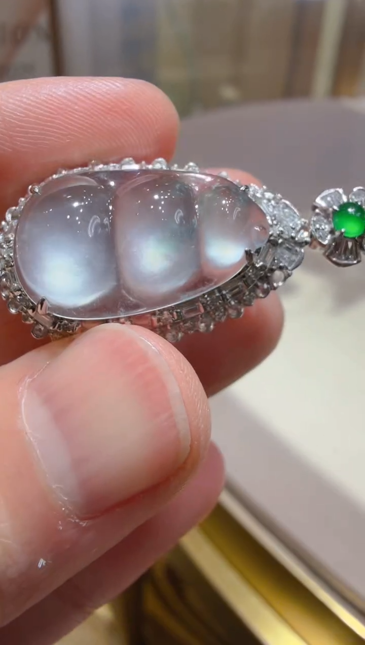 吊坠(不含链)18K金镶嵌翡翠多样性团购发一件