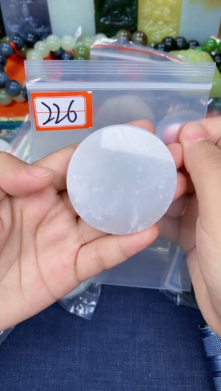 颈饰未镶嵌和田玉和田玉