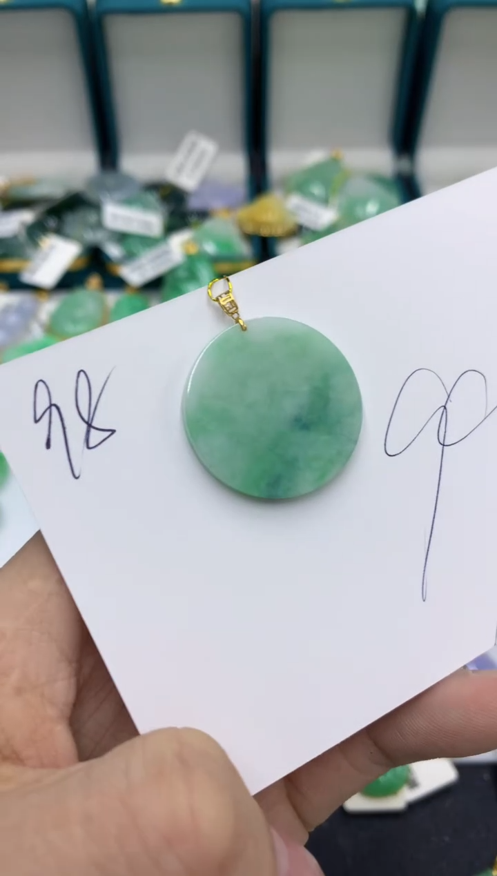 【闪购商品】翡翠颈饰18K金镶嵌号链接11111