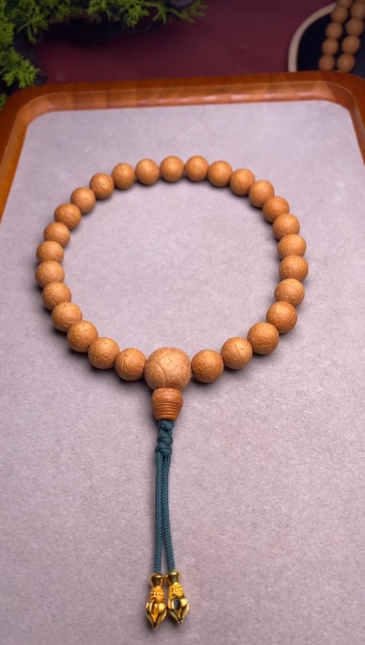 吊坠凤眼菩提11素手持