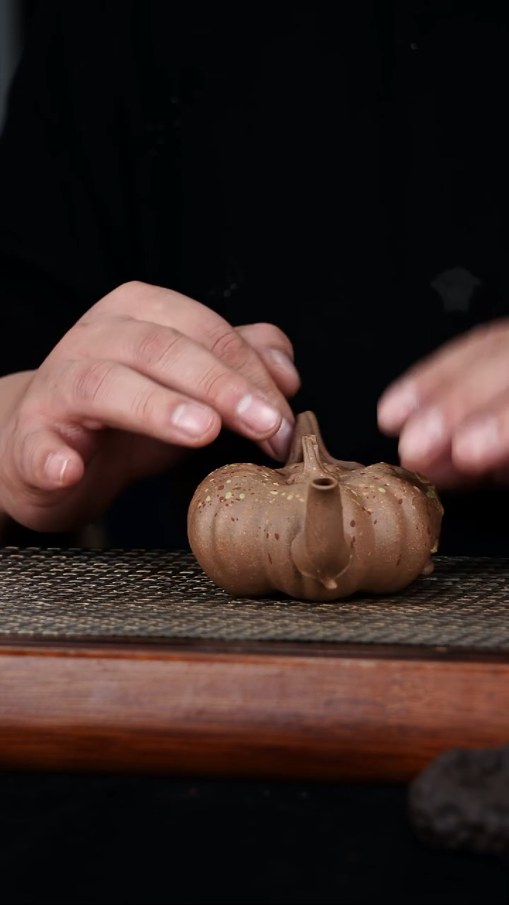 茶壶紫砂原矿老段泥南瓜壶170cc