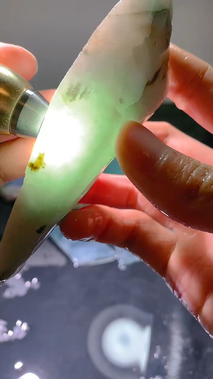 【闪购商品】定制翡翠未镶嵌翡翠