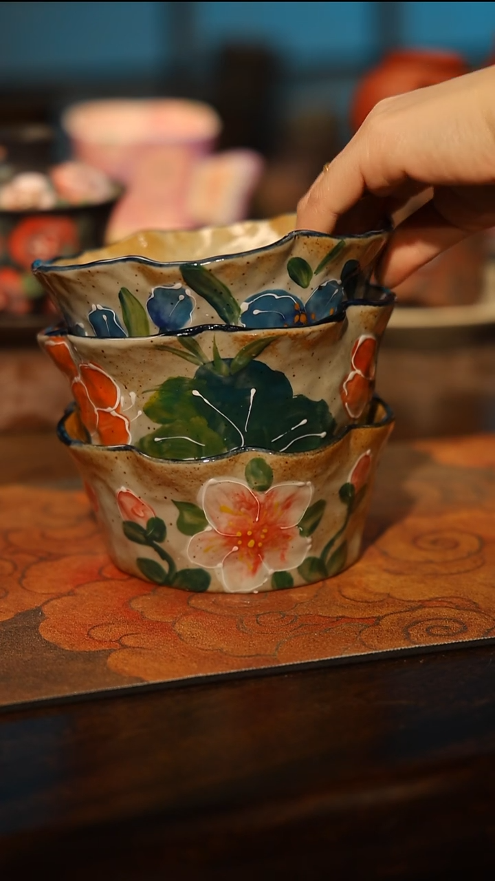 陶瓷随机一个景德镇高温釉下彩手工手绘款式