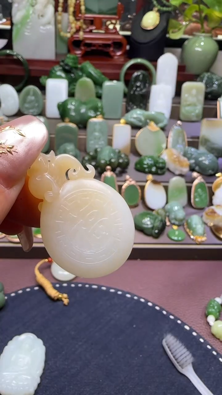 【闪购商品】和田玉【宏钰珠宝0205】41未镶嵌 