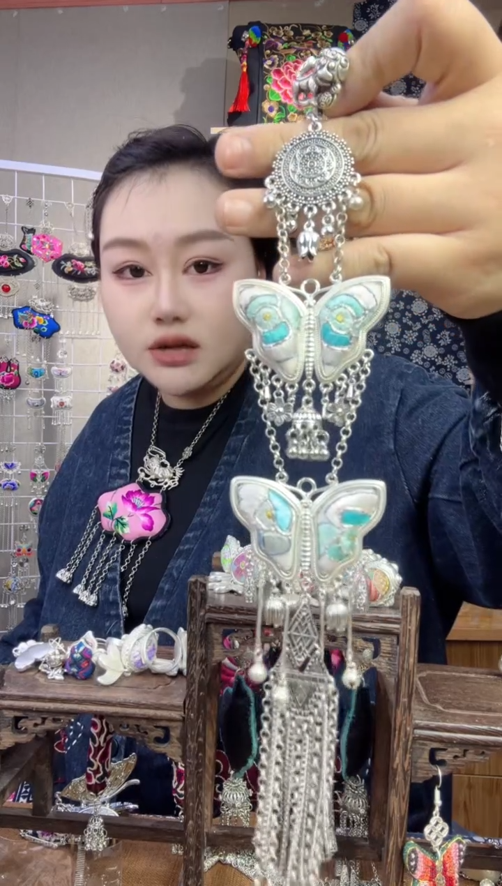 【闪购商品】刺绣纯手工苗绣非遗耳环