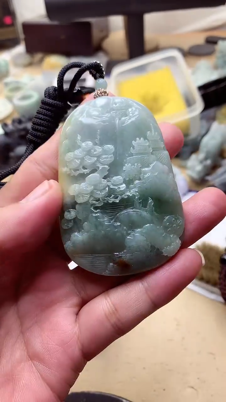 【闪购商品】翡翠颈饰未镶嵌翡翠