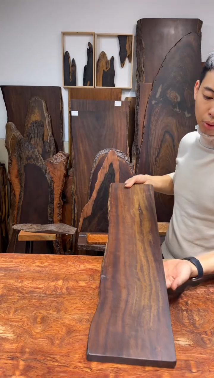 风车木（黑檀木）尺寸73*17*2.5编号392