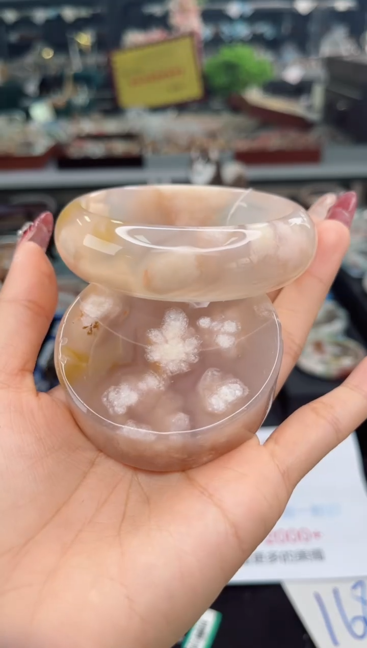 【闪购商品】石英质玉手镯未镶嵌62圈口（赠品镯心）3641412