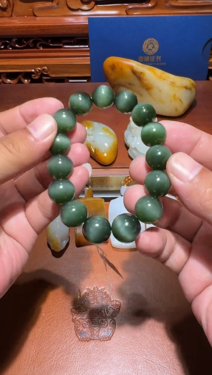 精品和田玉碧玉手串