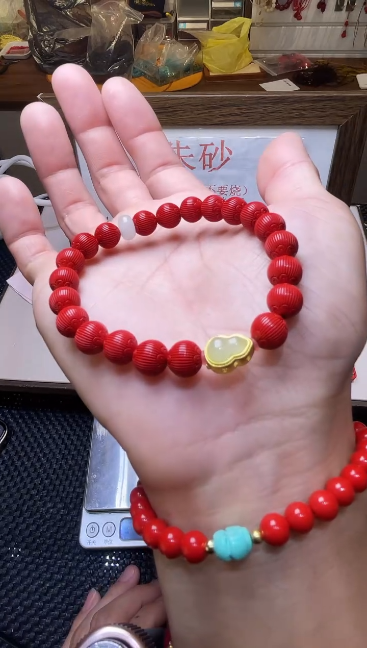 天然辰砂丝绒珠葫芦手串