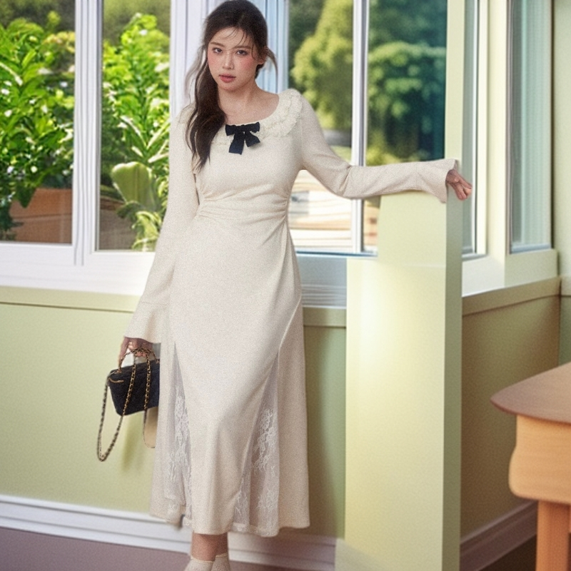 雾漫白霜显瘦气质法式蕾丝秋冬修身打底连衣裙针织长袖秋季长裙
