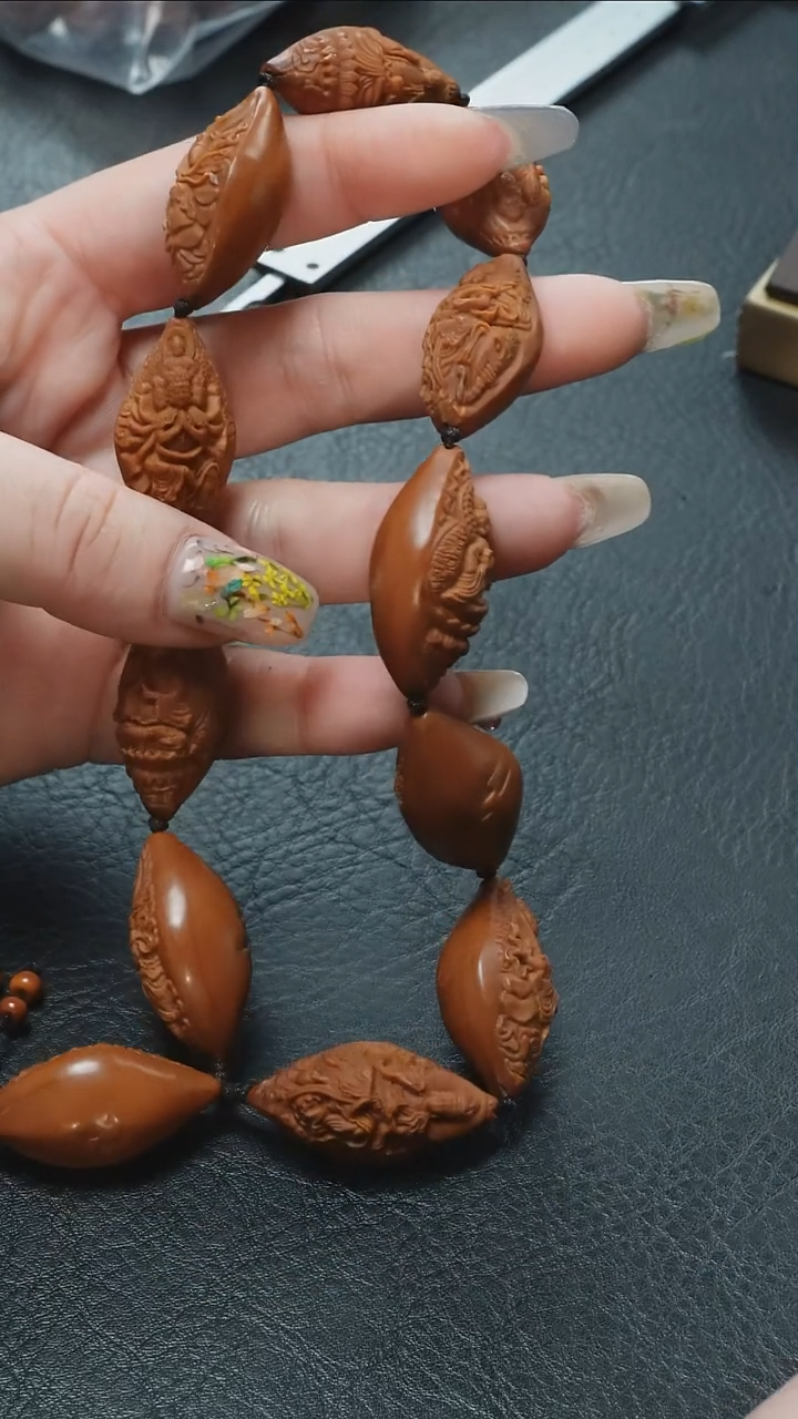 【闪购商品】橄榄核吊坠梦梦精品核雕