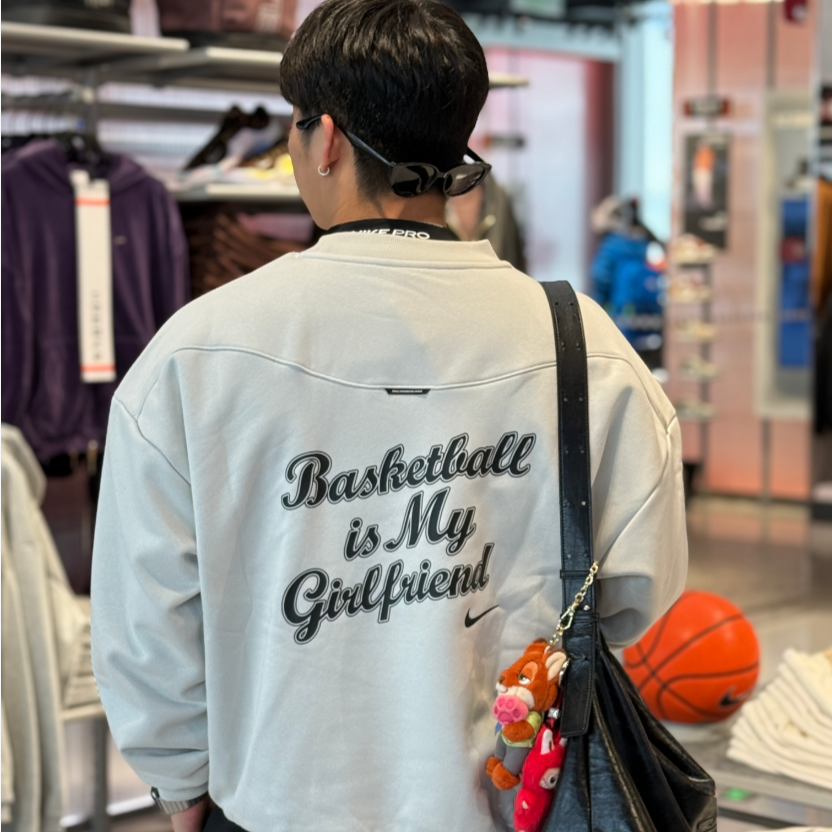 【滔搏联动】NIKE耐克26男女子春新款双旦礼针织套头衫 IR0107-072