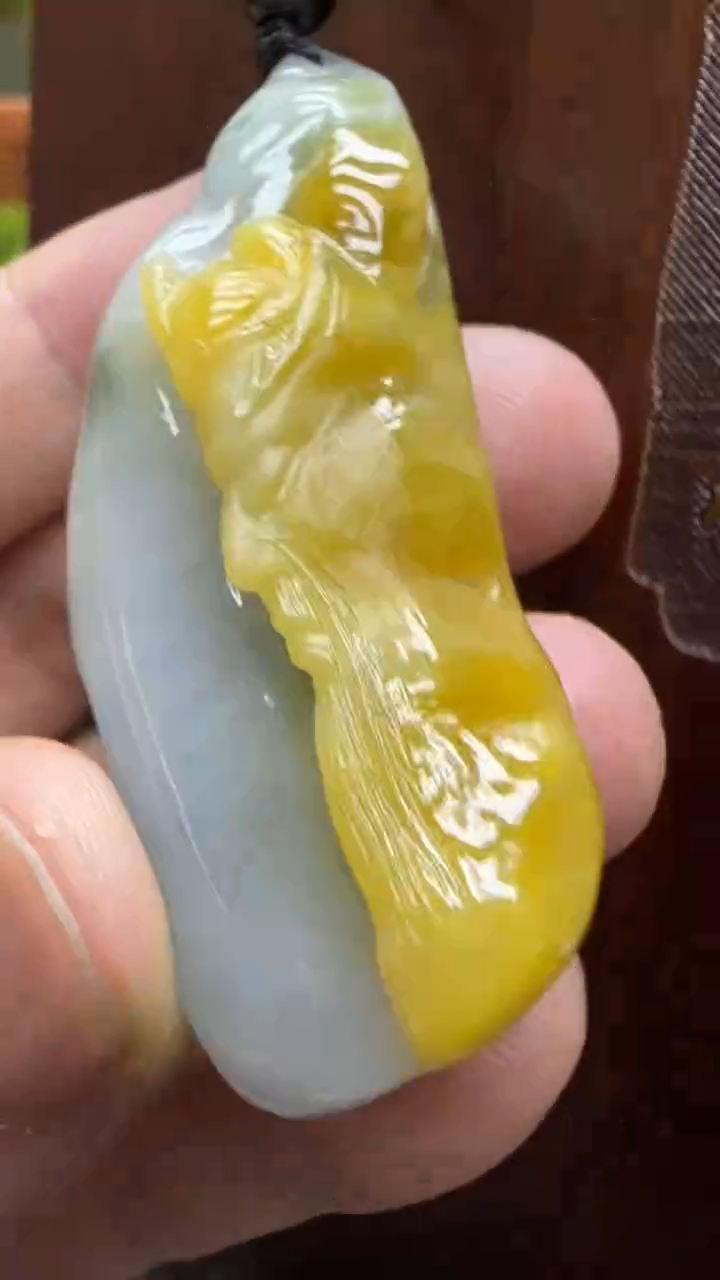 【闪购商品】翡翠挂件未镶嵌国雕谢林工（定制退货扣1000元）