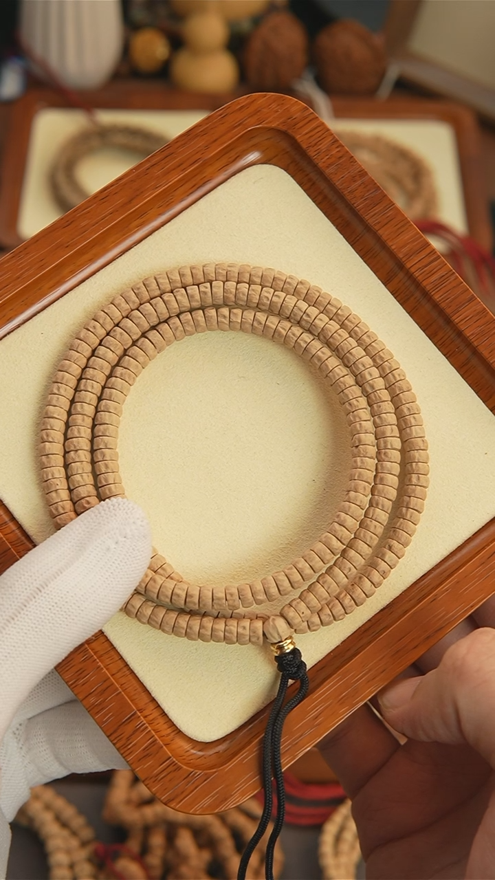 【闪购商品】柏香籽/百香籽吊坠奶油皮药片6