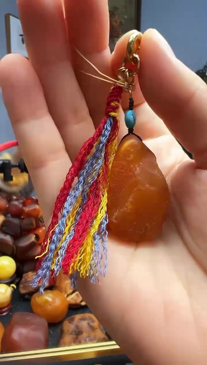 琥珀颈饰未镶嵌挂件