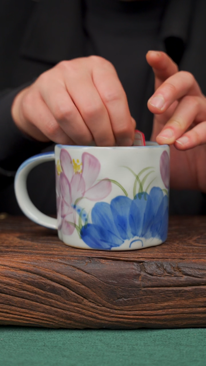 【闪购商品】瓷片66寻一缕瓷香杯釉下手工手绘瓷器