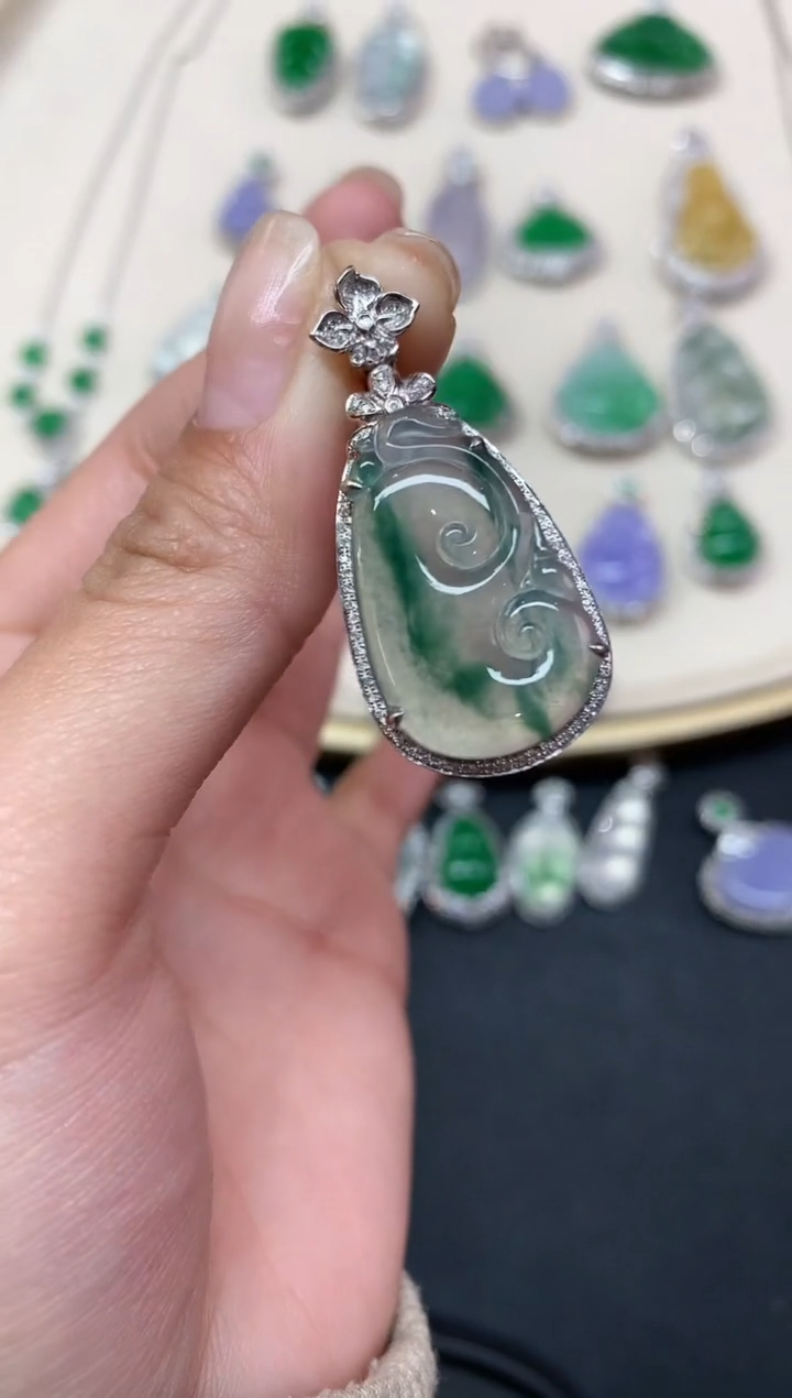 【闪购商品】翡翠吊坠(不含链)18K金镶嵌吊坠A355|5800