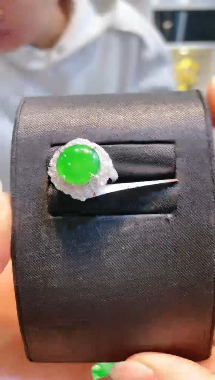 【闪购商品】翡翠颈饰银S925镶嵌A120天然A货翡翠戒指