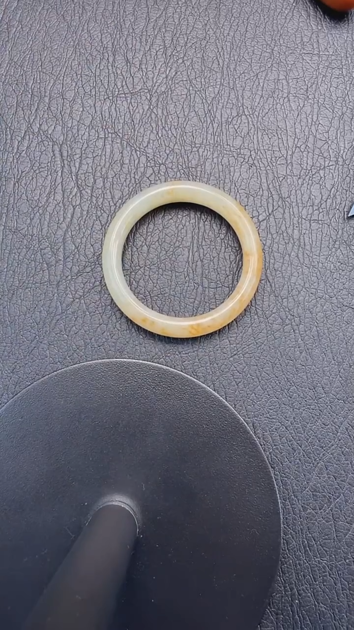 和田玉手镯未镶嵌51.6/230