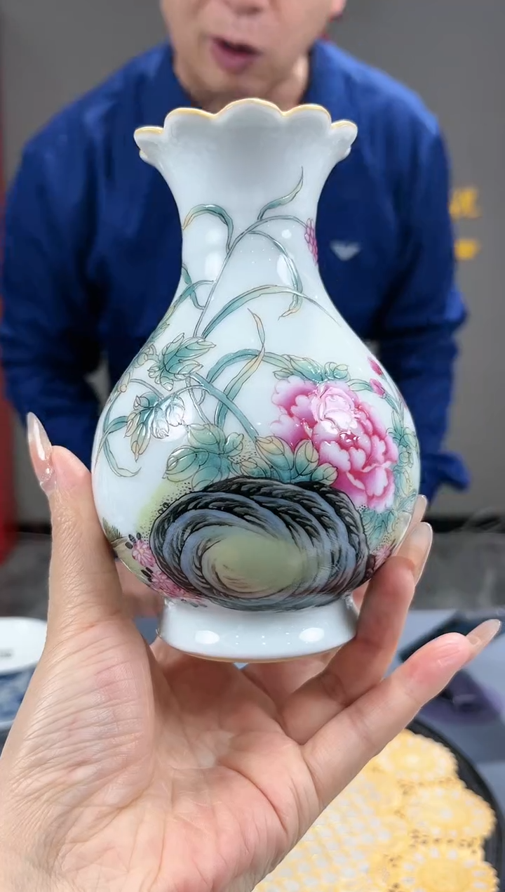 【闪购商品】官窑瓷画院496官窑瓷画院花鸟葵口赏瓶