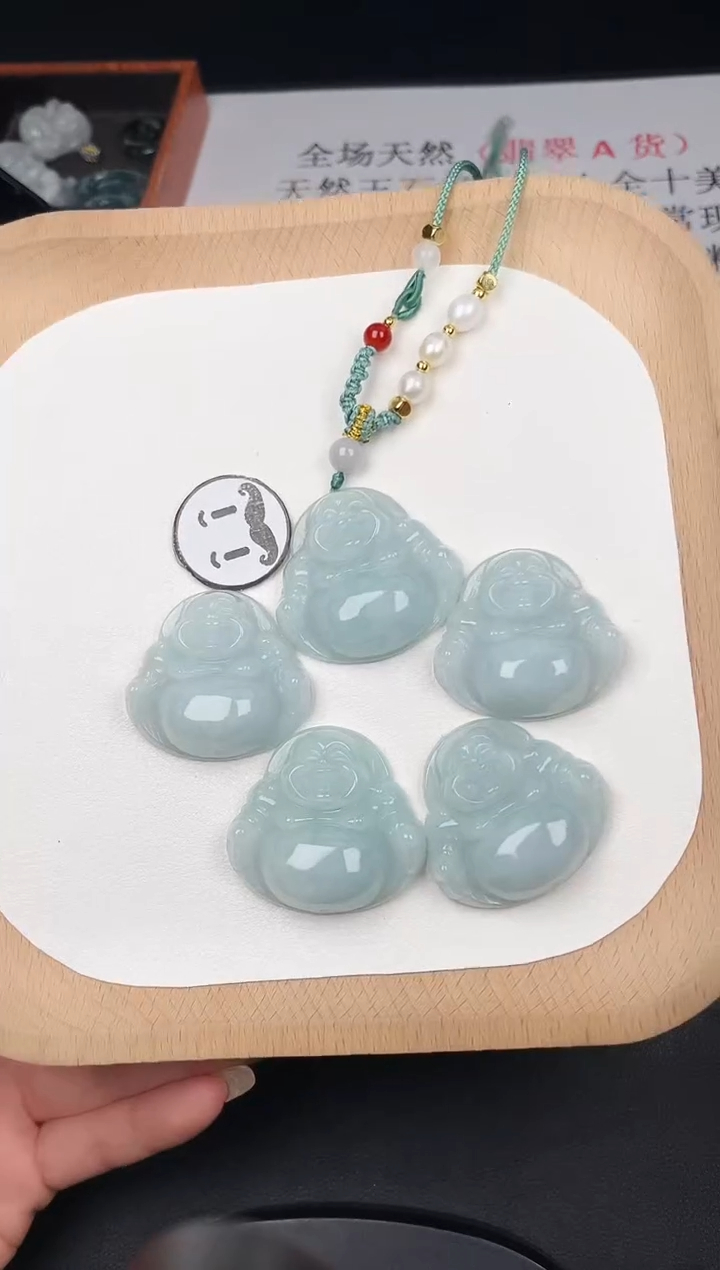颈饰未镶嵌翡翠LC026油冰薄荷绿中佛+送同款绳子多样性发其一