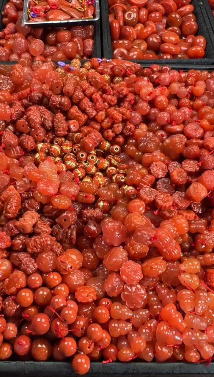 【闪购商品】南红玛瑙颈饰未镶嵌1