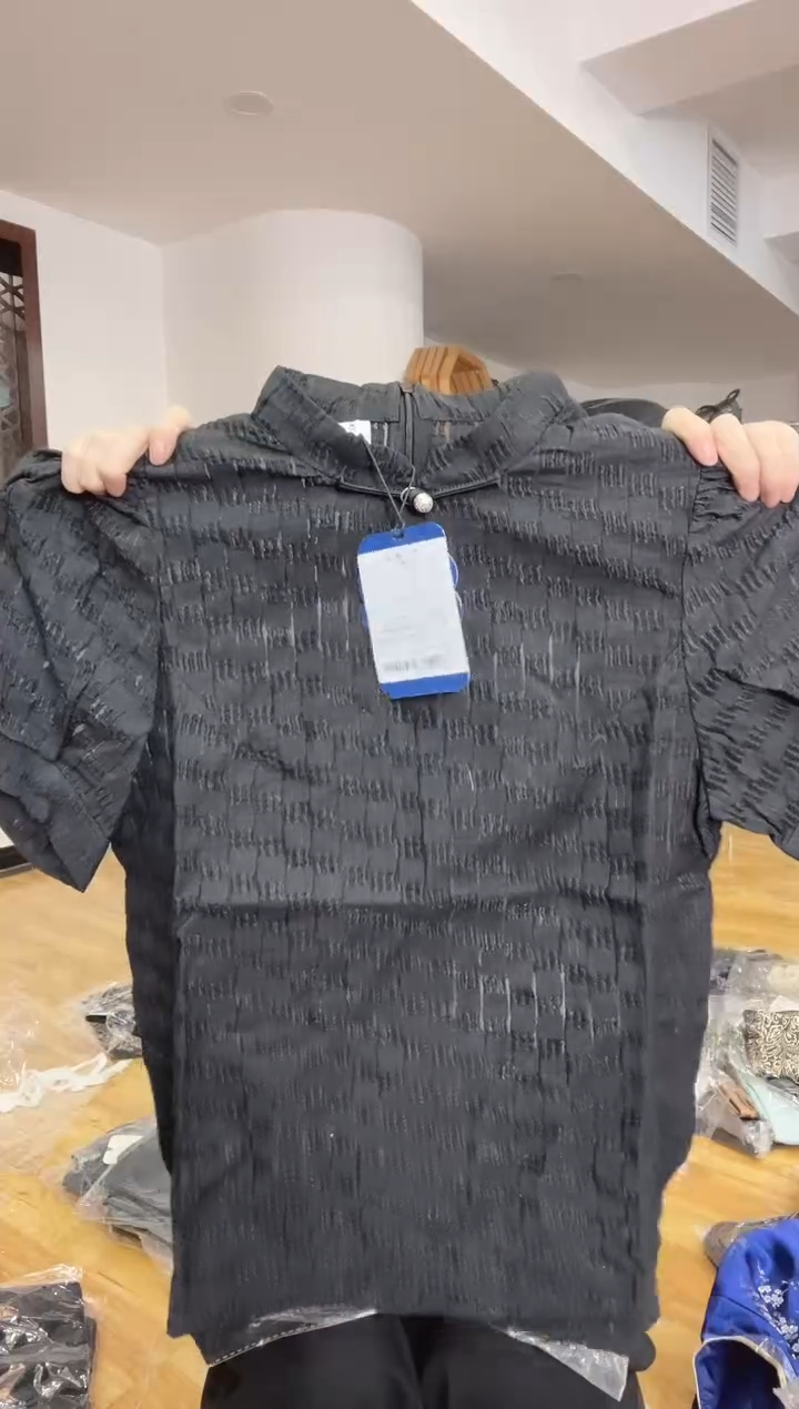 XL码      115-125斤   半袖