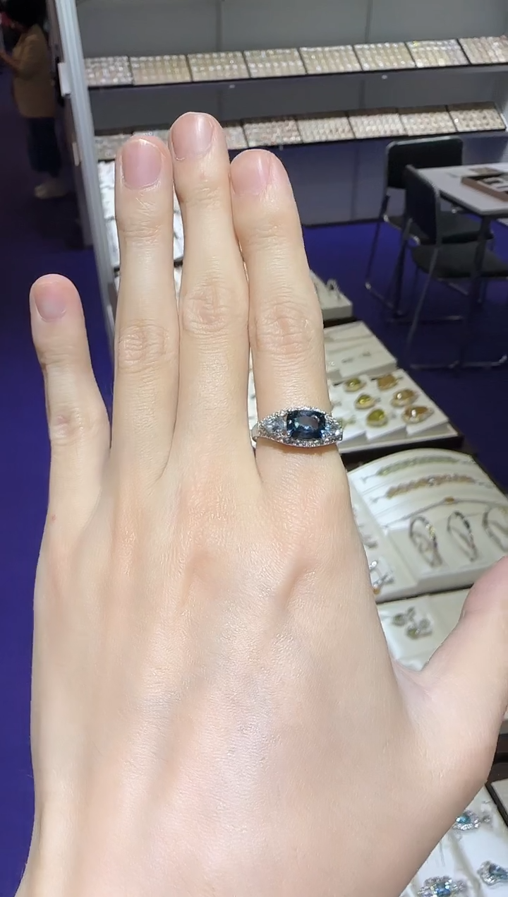 【闪购商品】托帕石戒指银S925镶嵌设计款5*7mm