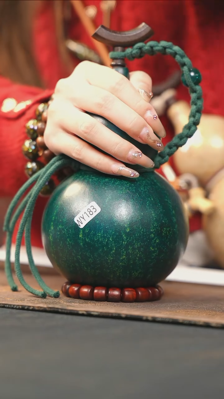 【闪购商品】WY183绿色中容量酒葫芦随缘发